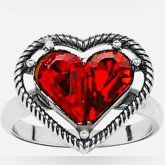 Brighton One Love Petite Heart Ring Size 7 NWT 
w/Brighton pouch - Picture 6 of 6